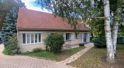 House 6 rooms of 120 m² in Sermaise (91530)