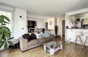 Appartement 4 pièces de 69 m² à Sainte-Geneviève-des-Bois (91700)