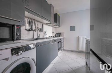 Appartement 2 pièces de 53 m² à Pontault-Combault (77340)