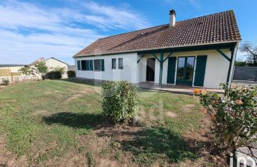 House 6 rooms of 115 m² in Lussat (23170)