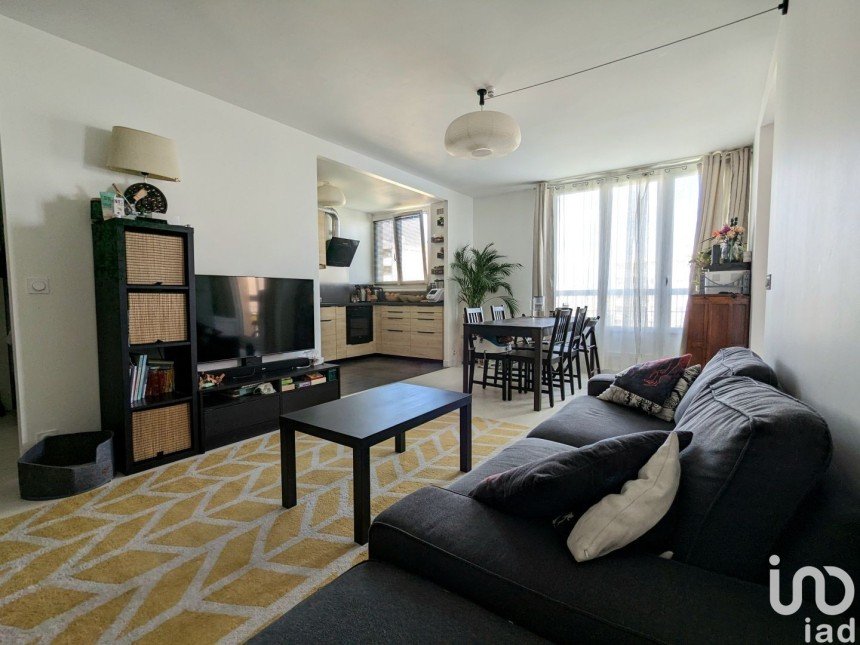 Appartement 4 pièces de 81 m² à Chilly-Mazarin (91380)