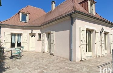 Maison 5 pièces de 162 m² à Varennes-Jarcy (91480)