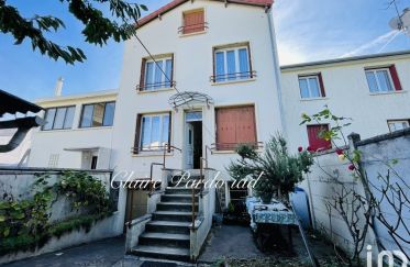 House 7 rooms of 170 m² in Villejuif (94800)