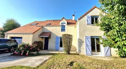 House 9 rooms of 224 m² in Mandres-les-Roses (94520)