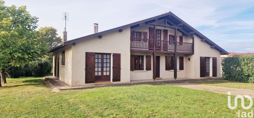 Maison 7 pièces de 193 m² à Le Vignau (40270)