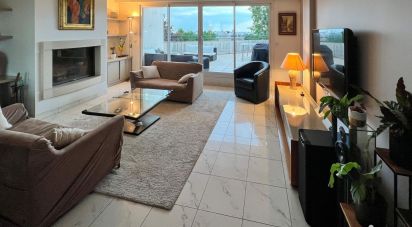 Apartment 4 rooms of 105 m² in Saint-Cloud (92210)