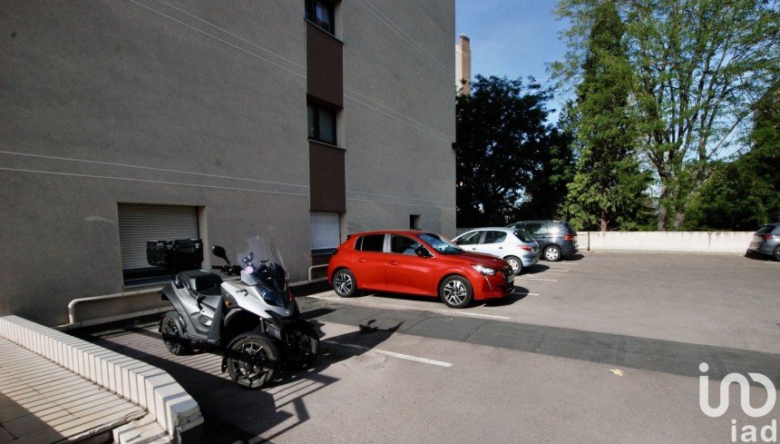Parking/garage/box de 11 m² à Châtillon (92320)