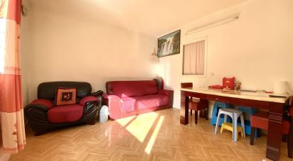 Appartement 3 pièces de 70 m² à Paris (75019)