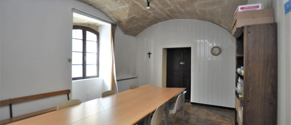 Immeuble de 195 m² à Vers-Pont-du-Gard (30210)