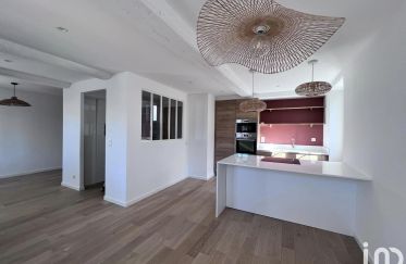 Apartment 3 rooms of 69 m² in Bormes-les-Mimosas (83230)
