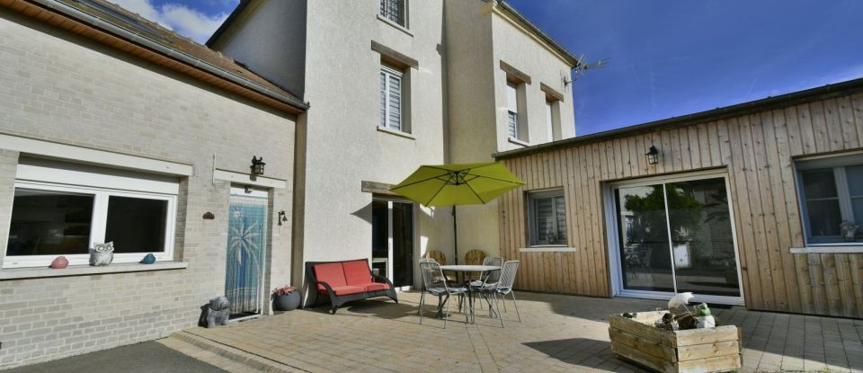 Maison 6 pièces de 240 m² à Montdidier (80500)