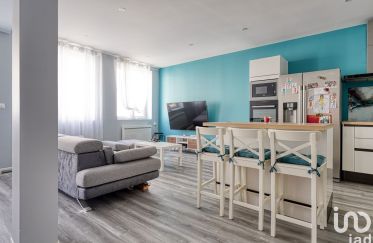 Apartment 3 rooms of 70 m² in Dammartin-en-Goële (77230)