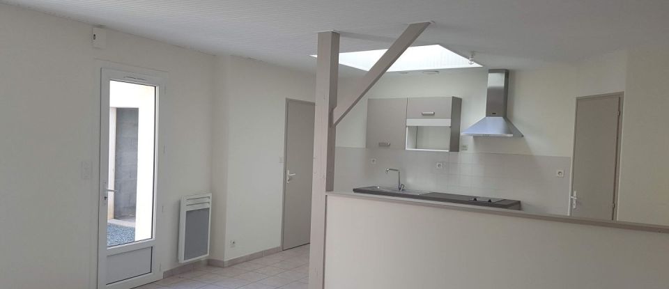 House 3 rooms of 65 m² in Saint-Martin-des-Noyers (85140)