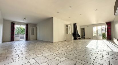 Maison traditionnelle 8 pièces de 185 m² à Melun (77000)