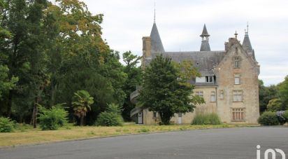 Castle 40 rooms of 1,145 m² in Blanquefort (33290)