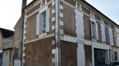 Maison 6 pièces de 201 m² à La Couronne (16400)