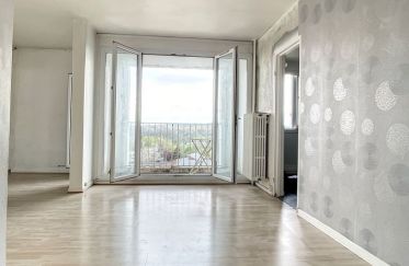 Apartment 3 rooms of 87 m² in Reims (51100)