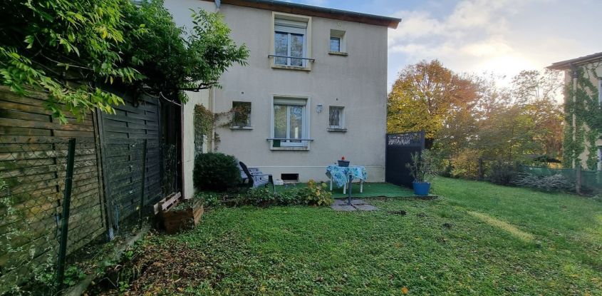 House 3 rooms of 62 m² in Saint-Doulchard (18230)