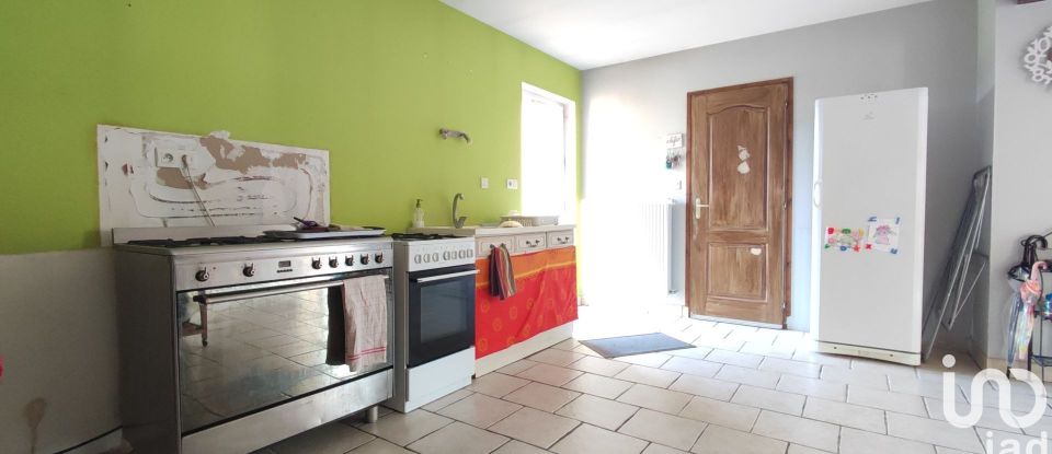 House 8 rooms of 170 m² in Le Busseau (79240)