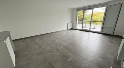 Apartment 2 rooms of 50 m² in Pontault-Combault (77340)