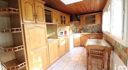 House 4 rooms of 92 m² in Rioux-Martin (16210)