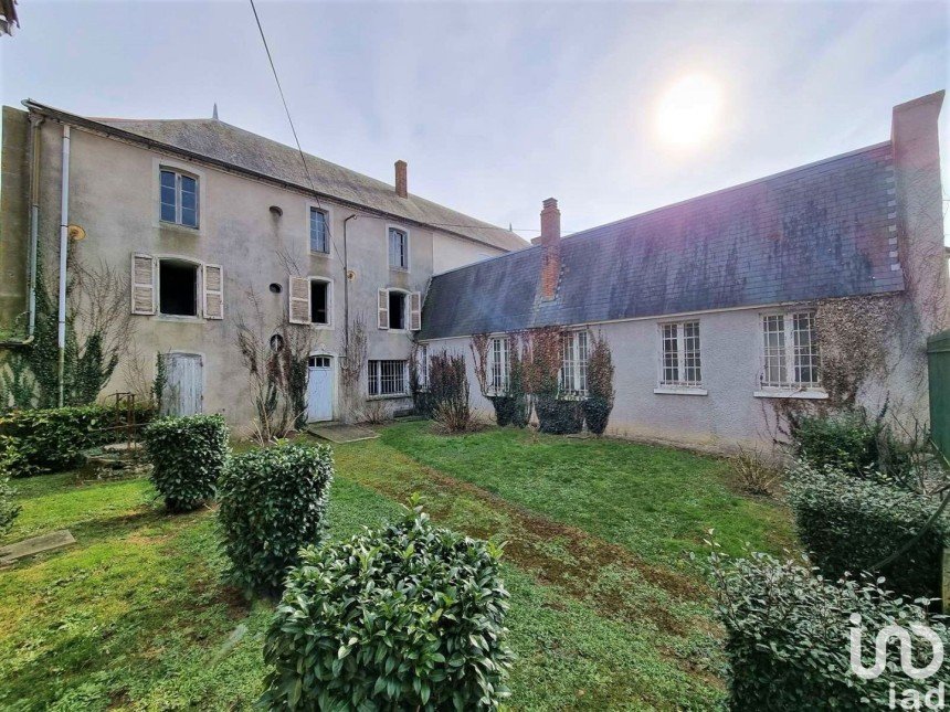 House 13 rooms of 278 m² in Thénezay (79390)
