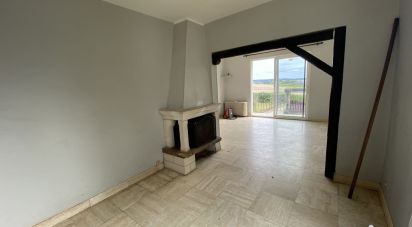 House 6 rooms of 120 m² in Les Ormes (86220)