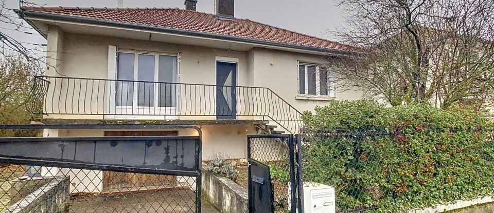 House 4 rooms of 72 m² in Chaumont (52000)