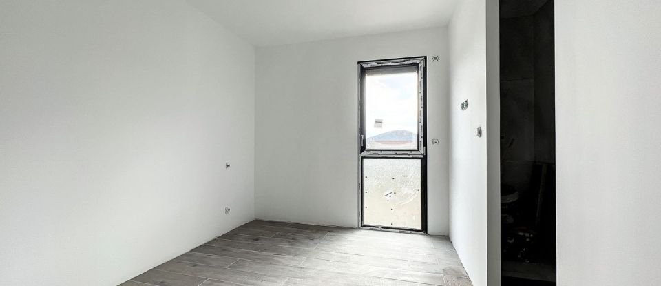 Maison 4 pièces de 91 m² à Corbère (66130)