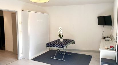 Apartment 1 room of 32 m² in Bordeaux (33200)