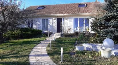 House 8 rooms of 162 m² in Montigny-sur-Loing (77690)