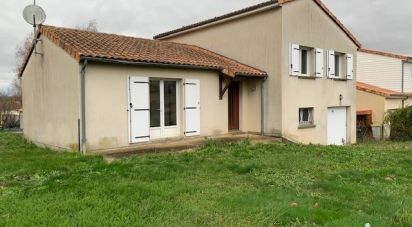 House 4 rooms of 92 m² in Migné-Auxances (86440)