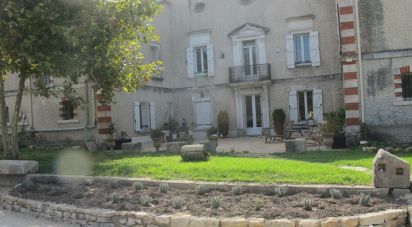 House 28 rooms of 733 m² in Pernes-les-Fontaines (84210)