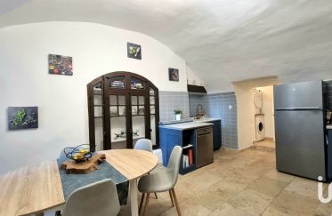 Maison 5 pièces de 105 m² à Mondragon (84430)