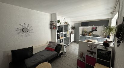 Apartment 2 rooms of 43 m² in Port-la-Nouvelle (11210)