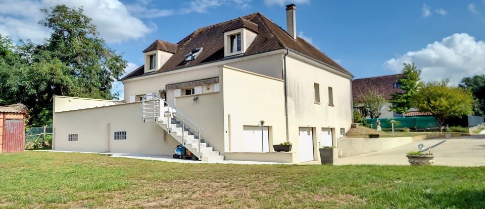 Maison 7 pièces de 180 m² à Fontenay-lès-Briis (91640)