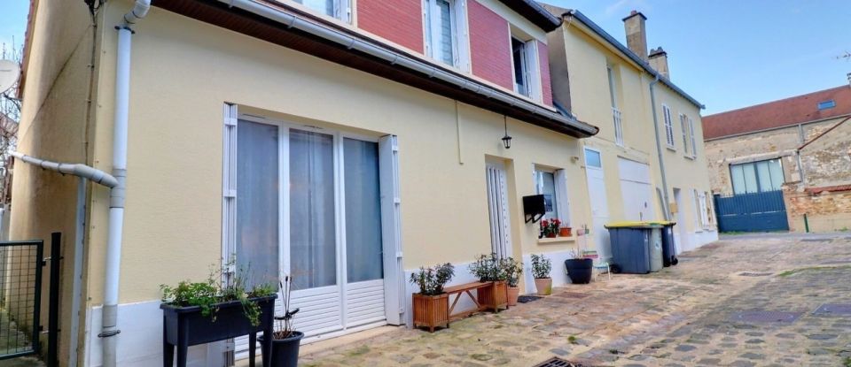 House 5 rooms of 96 m² in Périgny (94520)