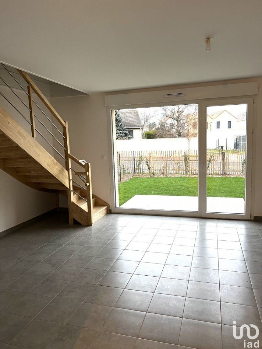 Maison 3 pièces de 71 m² à Montlhéry (91310)