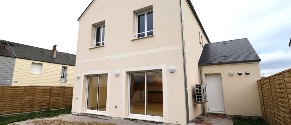 Maison 5 pièces de 126 m² à Fleury-les-Aubrais (45400)