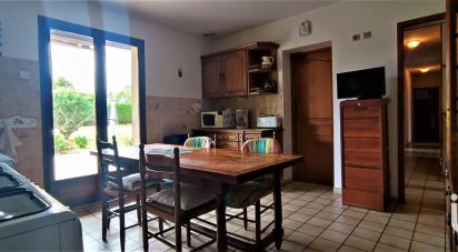 House 5 rooms of 139 m² in Saintes (17100)