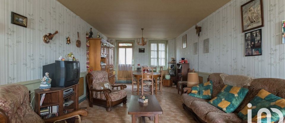 Maison de village 4 pièces de 139 m² à Saint-Priest-la-Feuille (23300)