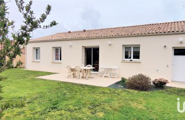 House 5 rooms of 91 m² in Mouilleron-le-Captif (85000)