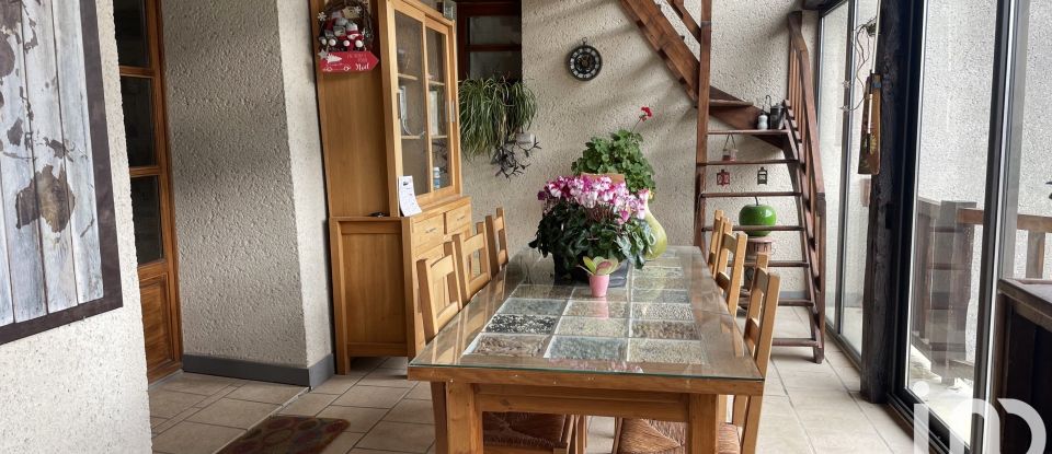 House 7 rooms of 200 m² in Moncrabeau (47600)