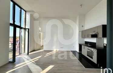 Apartment 3 rooms of 73 m² in Lille (59260)