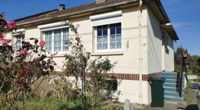 House 4 rooms of 139 m² in Lamotte-Warfusée (80800)