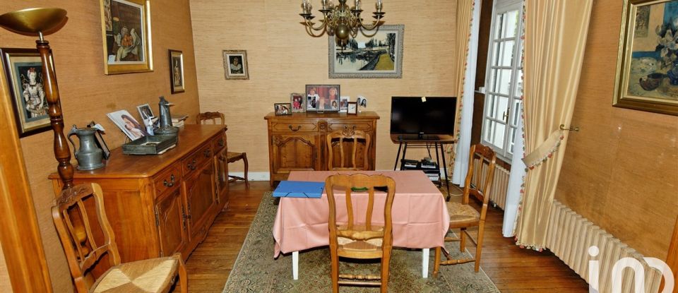 Maison traditionnelle 10 pièces de 173 m² à Savigny-sur-Orge (91600)