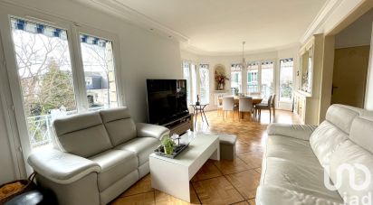 House 7 rooms of 180 m² in Saint-Maur-des-Fossés (94210)