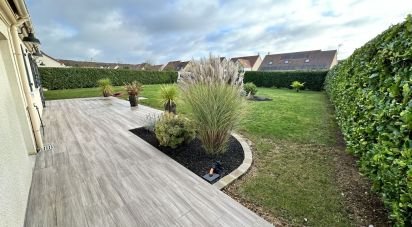 House 5 rooms of 98 m² in Fontaine-la-Guyon (28190)