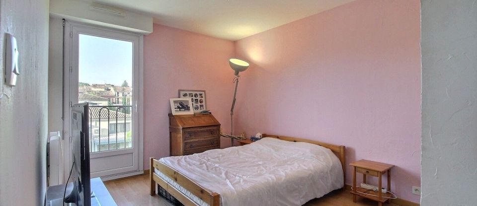 Appartement 5 pièces de 119 m² à Le Beausset (83330)