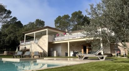 House 8 rooms of 180 m² in Lorgues (83510)